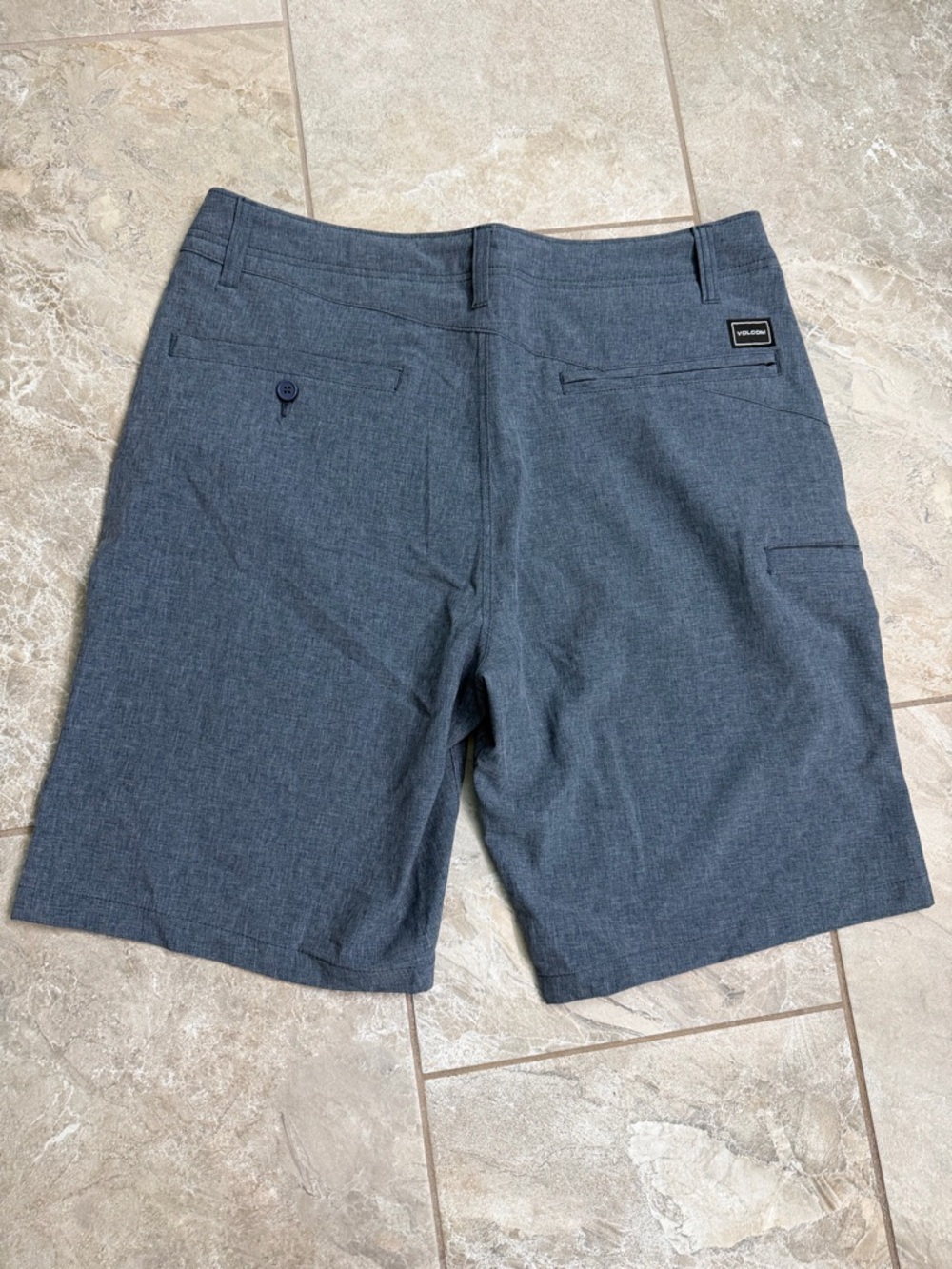 Men's Volcom Flat Front Heathered Gray Shorts - Picture 2 of 6